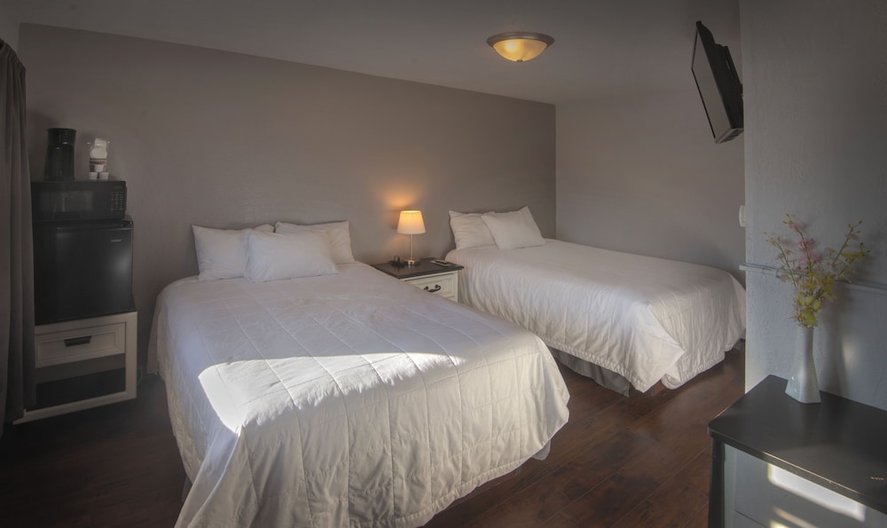 Spirit Lake Resort Motel - photo 18