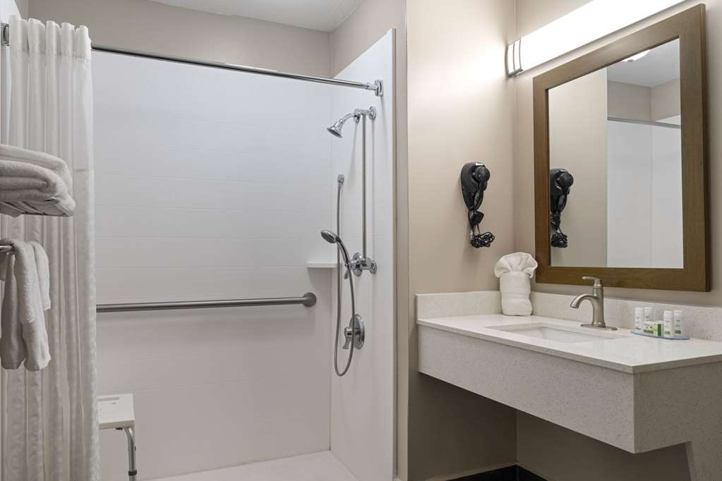 Baymont by Wyndham Kingsland - photo 24