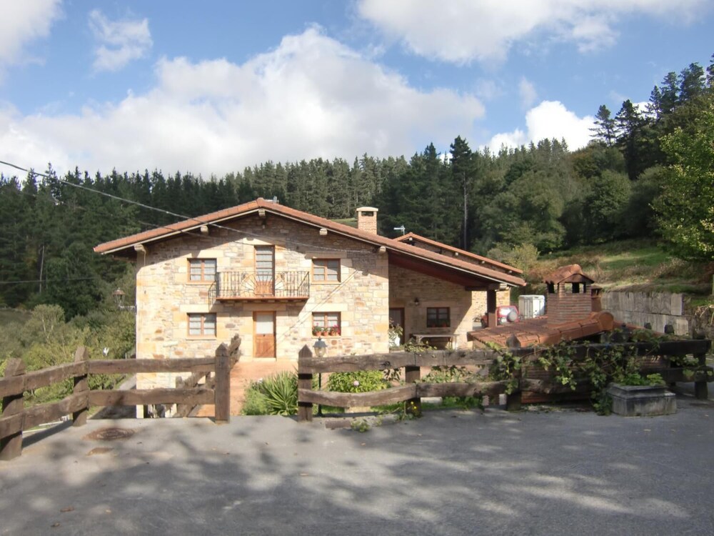 Aititerena — 4-Star Luxury Hotel in Elexalde, Spain