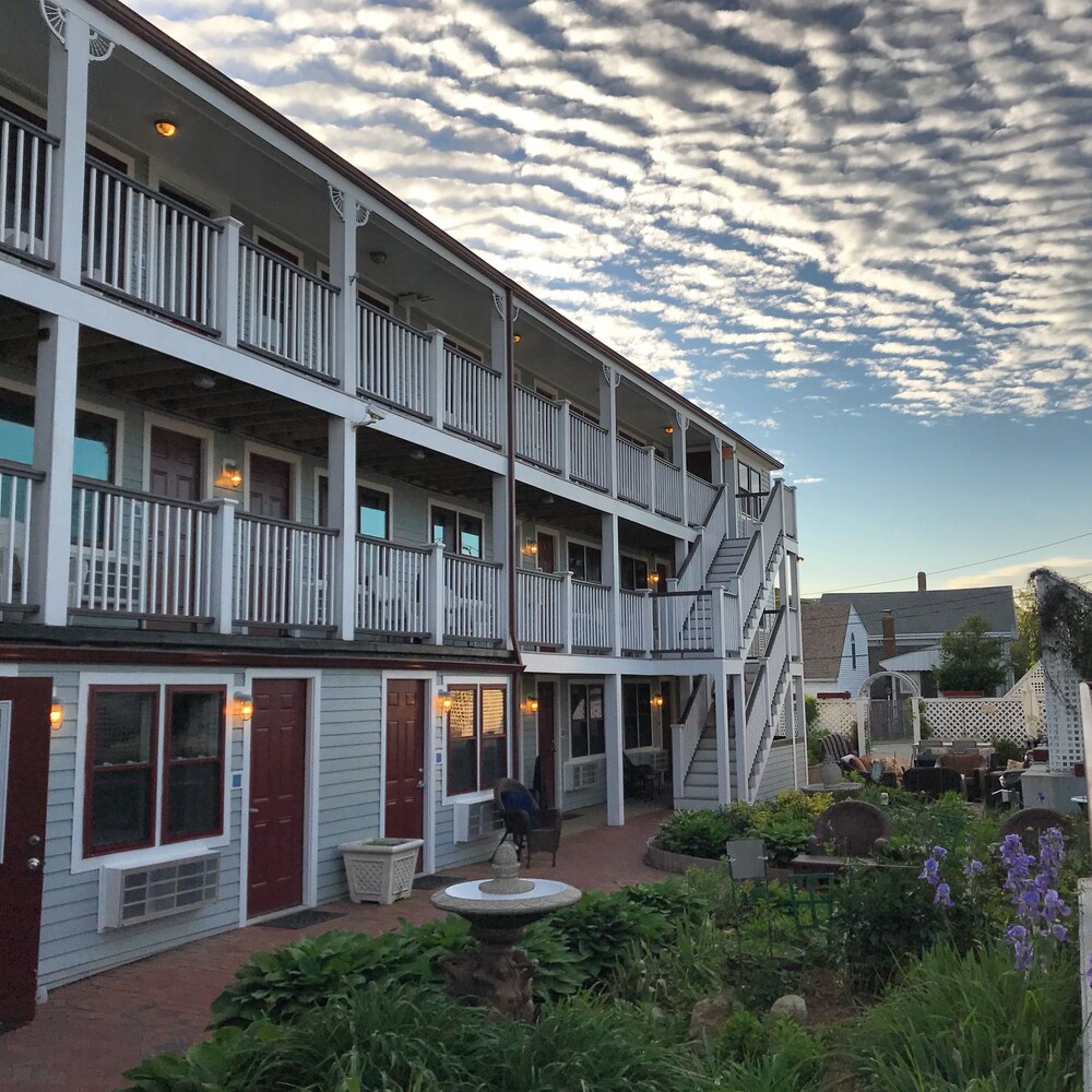 MV Surfside Hotel - photo 68