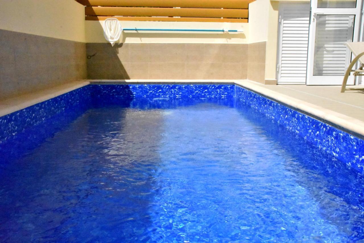 Star House Private Pool