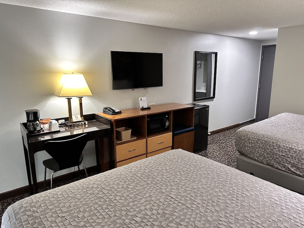 Yankton Inn - photo 13