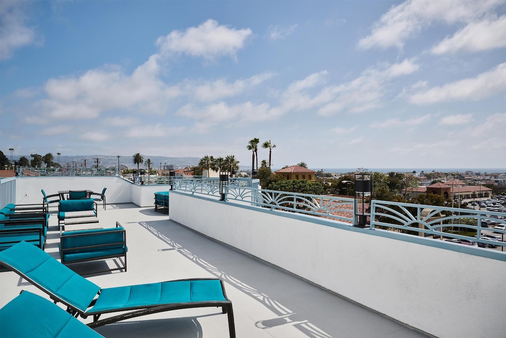 Hampton Inn & Suites Hermosa Beach - photo 57