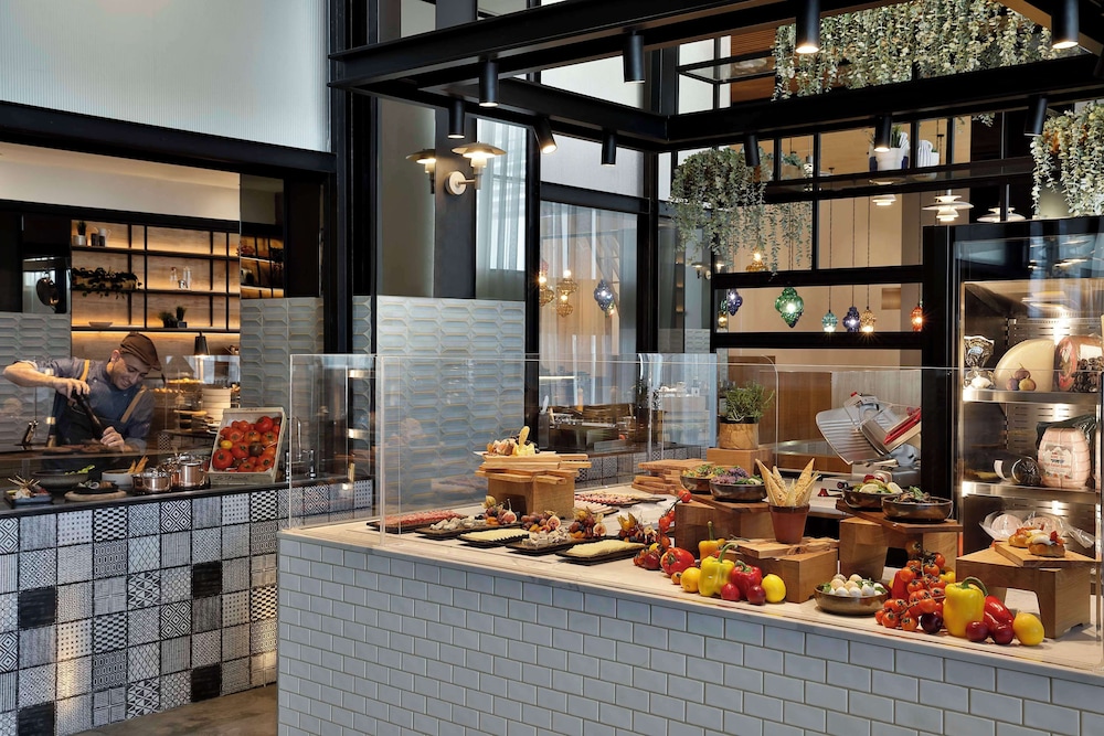 מזון ומשקאות