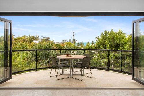 Beach Luxury Ocean Views Pool — Noosa Heads