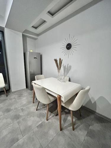 Axis Hippodrome Block II Apartment 170 m2