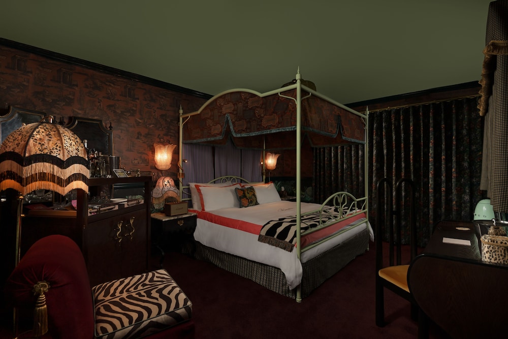 The Lafayette Hotel Swim Club & Bungalows - photo 13