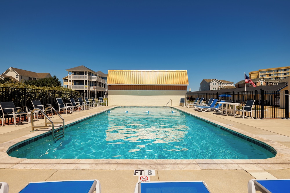 Dolphin Oceanfront Motel - photo 37