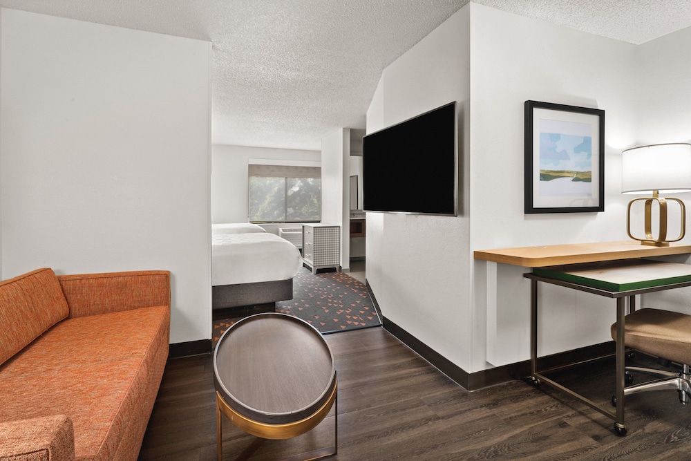 Holiday Inn & Suites Bothell by IHG - photo 24