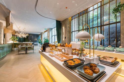 Atour Hotel Chongqing Tiandi NetEase Cloud Music — 4-Star Luxury Hotel in Chongqing, People's Republic of China