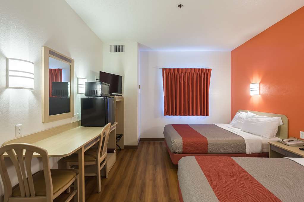 Motel 6 Dale IN - photo 13