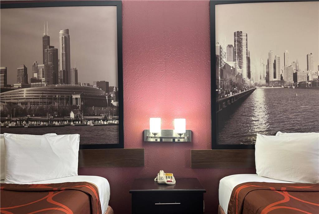 Super 8 by Wyndham Paris IL - photo 17