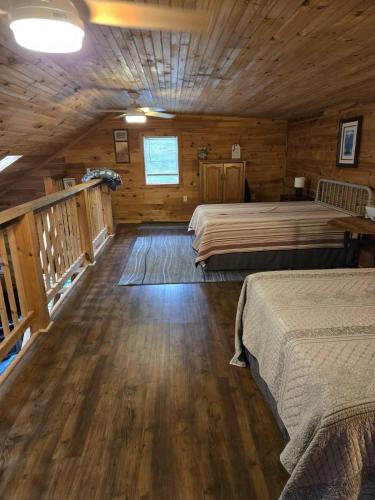 The Grand Loon — hotel in Otis