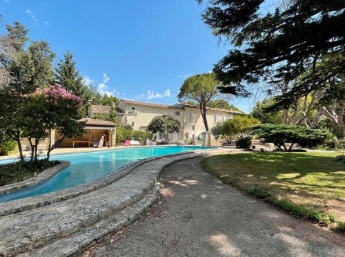 Mas Provençal Luxe Piscine et parc classé