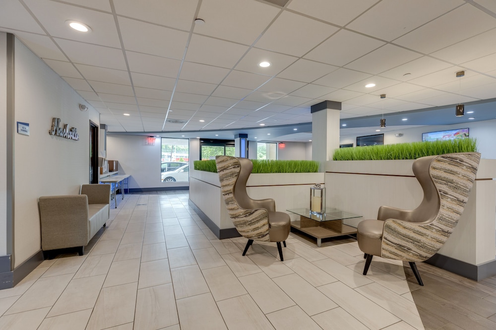 The Alexis Inn & Suites Nashville Airport - photo 5