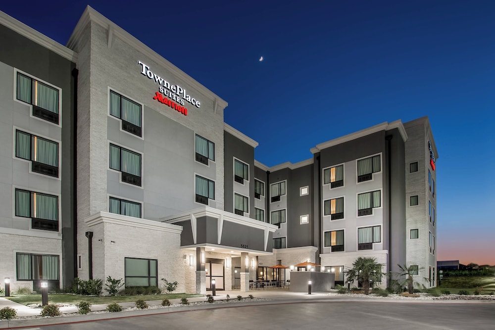 TownePlace Suites by Marriott Waco South - photo 34