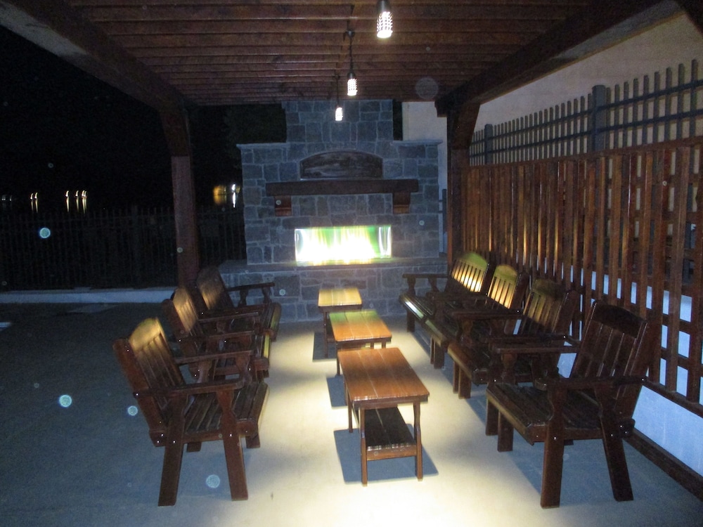 The Lake Motel - photo 95