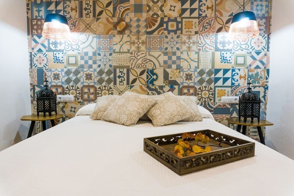 Jacaranda - carbon neutral hotel in Peniscola