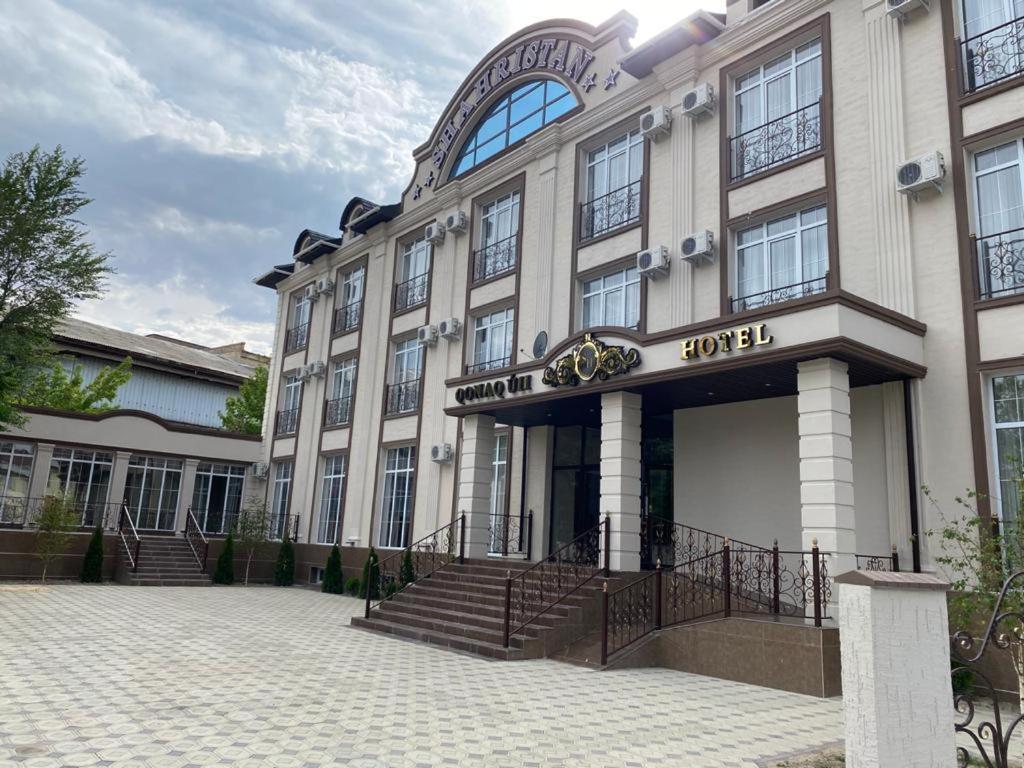 Гостиница Shahristan — hotel in Taraz