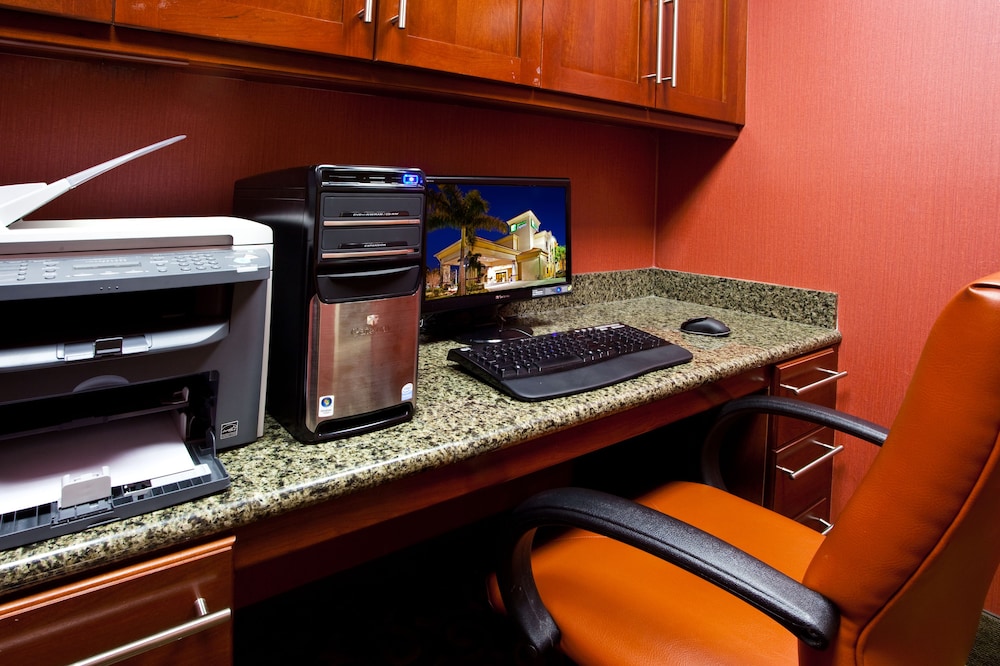 Holiday Inn Express Stuart by IHG - photo 20