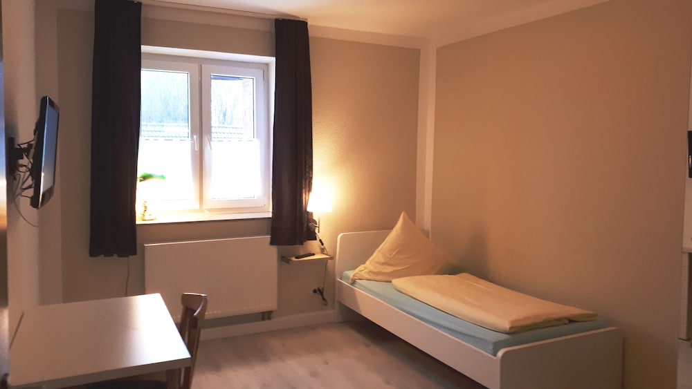 Hotel & Restaurant Haus Niederrhein — Moers — photo 4