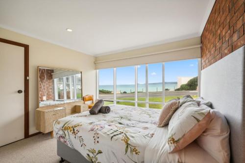 Beachfront Views at Southern Sands 1 — hotel in Port Elliot