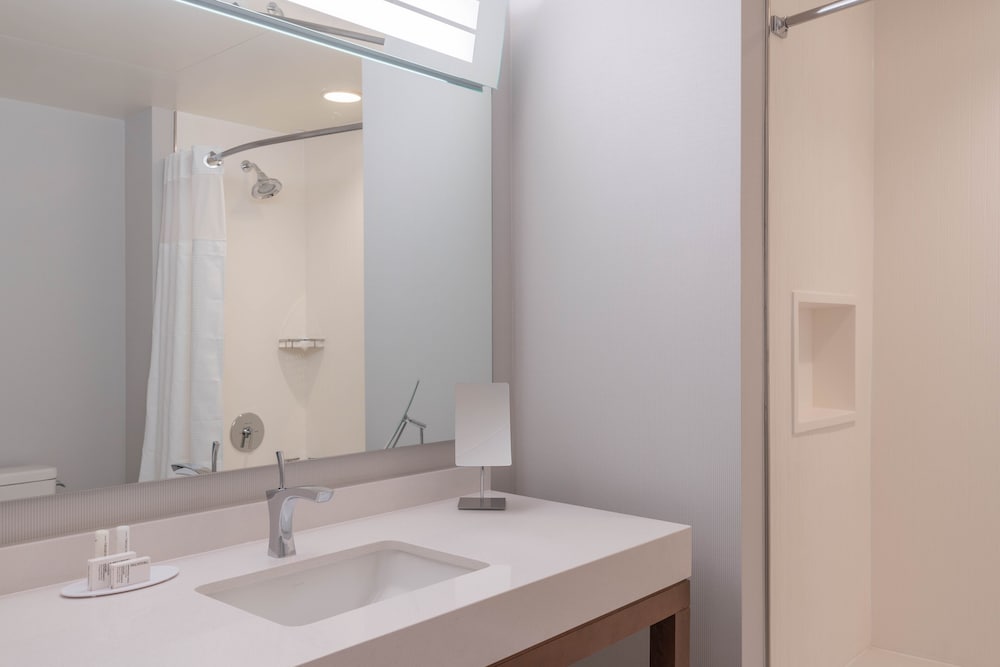 Courtyard by Marriott Thousand Oaks Agoura Hills - photo 23