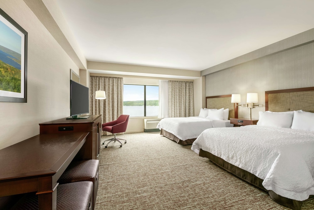Hampton Inn Penn Yan - photo 17