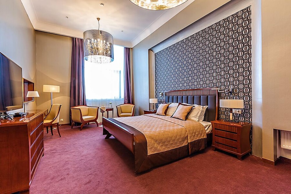 Hotel Rajkin Plaza — 4-Star Luxury Hotel in Moscow, Russia