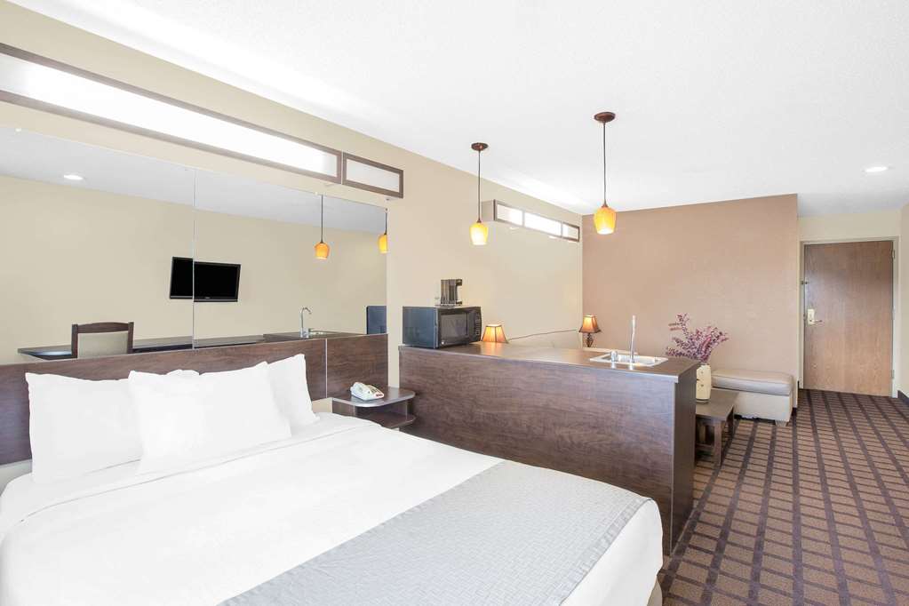 Microtel Inn by Wyndham Franklin - photo 14