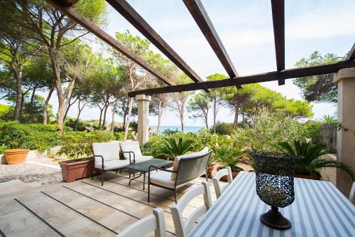 Casa Vacanze Rosa Maria — 4-Star Luxury Hotel in Orosei, Italy