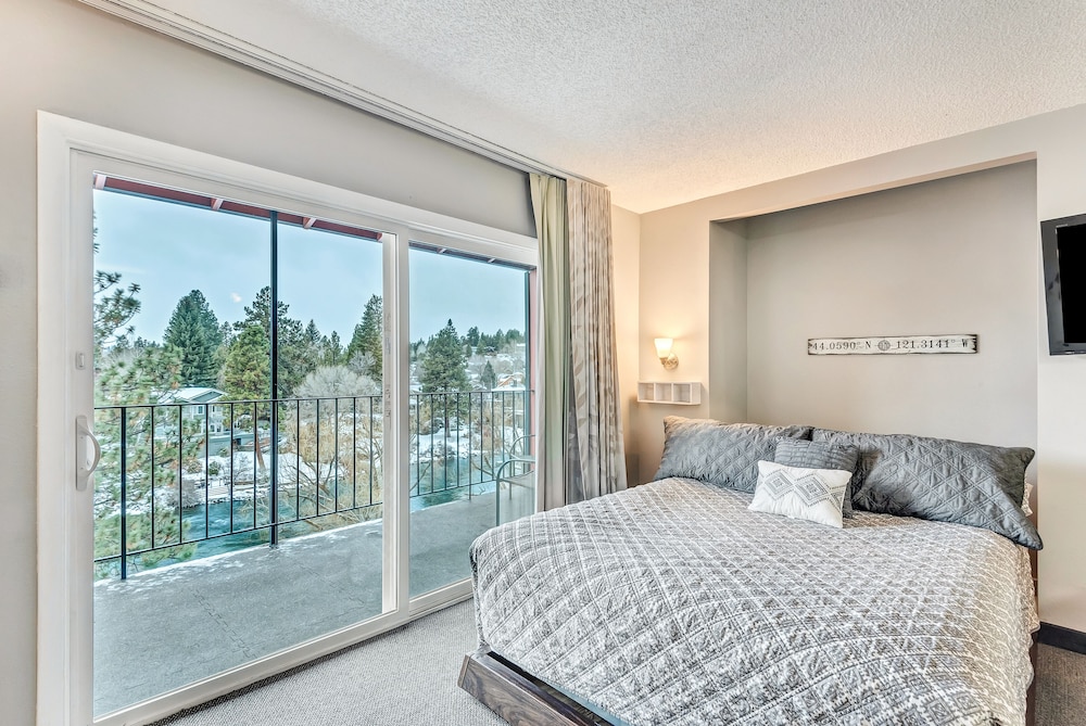 Bend Riverside Inn & Suites - photo 89