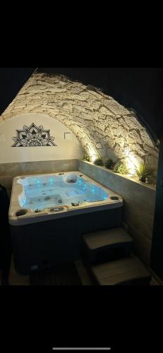 Love room La Parenthèse Carnoules — hotel in Carnoules