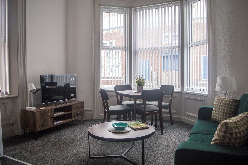 Apartment 6 — 4-Star Luxury Hotel in Blackpool, United Kingdom
