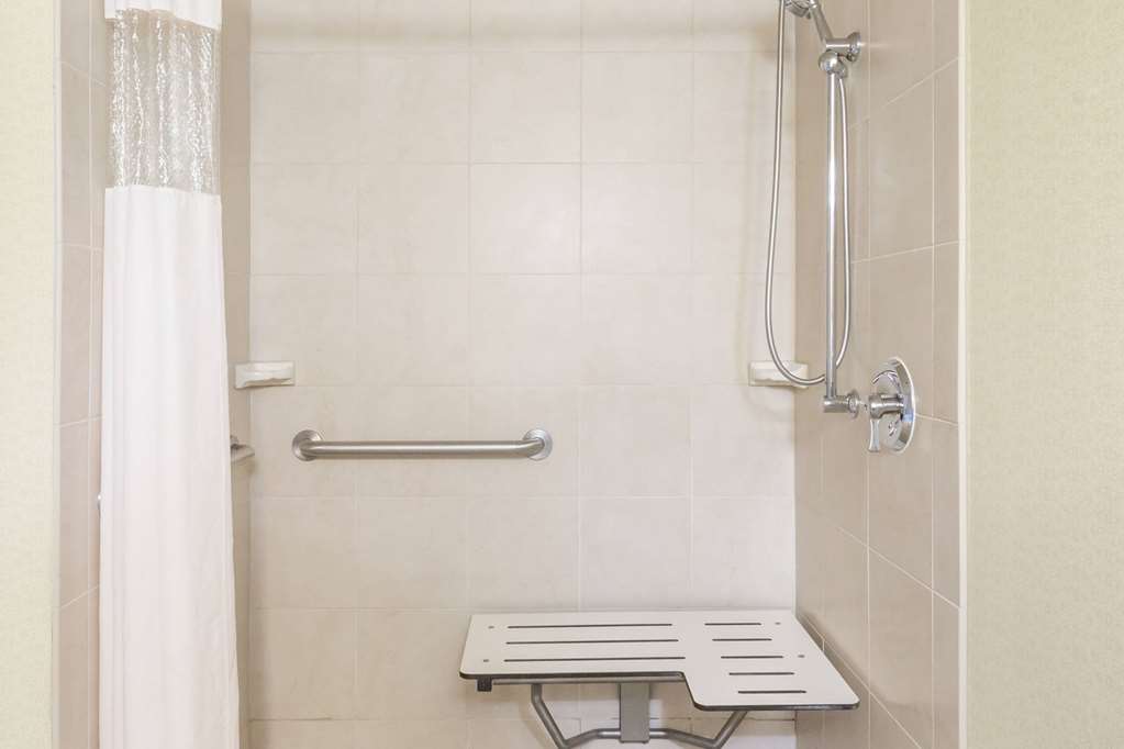 Wingate by Wyndham Richmond Short Pump - photo 10