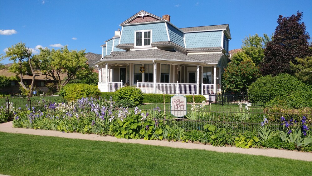 The Iron Gate Inn - photo 47