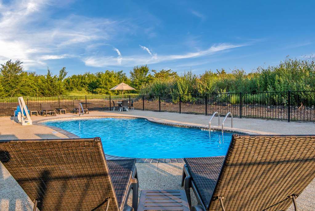 Comfort Suites DeSoto Dallas South - photo 38