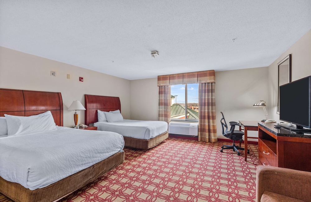Hilton Garden Inn Starkville - photo 43