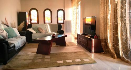 Spata Sunrise House — 4-Star Luxury Hotel in Spata, Greece