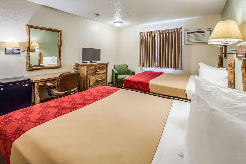 Econo Lodge Custer Crazy Horse Area - photo 21