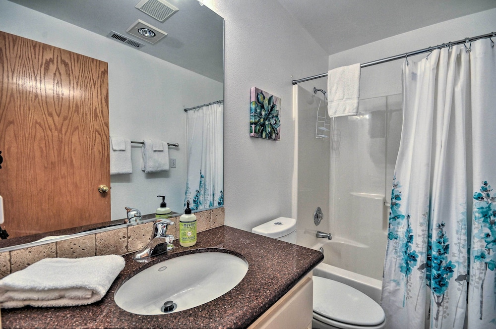 Peaceful Pet friendly Washougal Paradise — hotel in Washougal