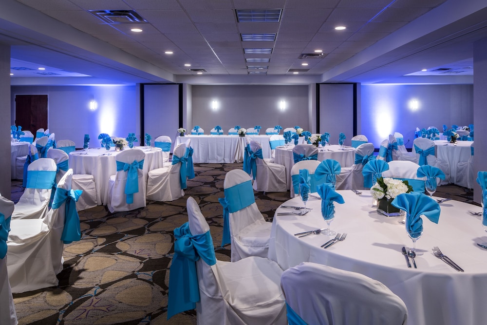 Crowne Plaza Memphis Downtown by IHG - photo 42