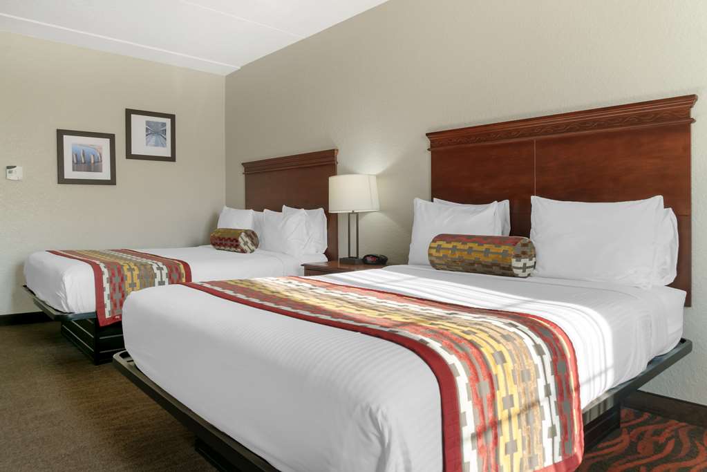 Best Western Executive Inn & Suites - photo 26