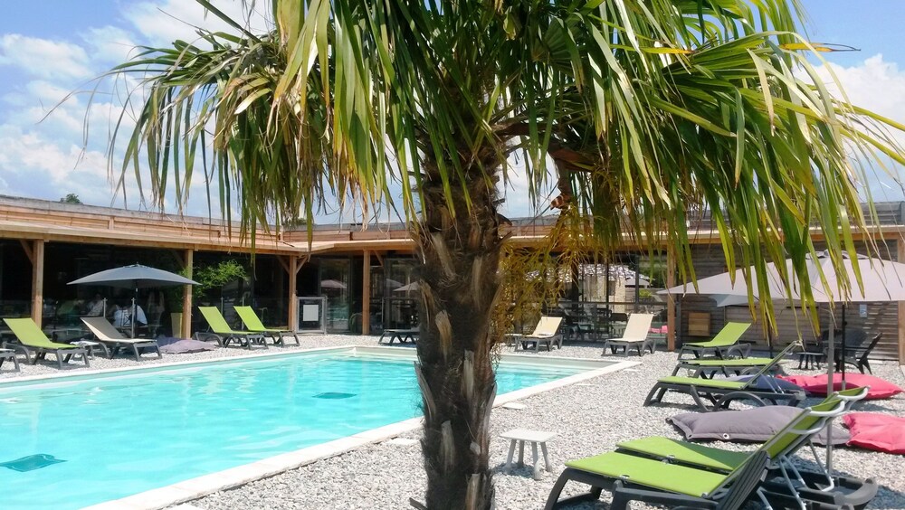 Lodges en Provence — 5-Star Luxury Hotel in Valreas, France