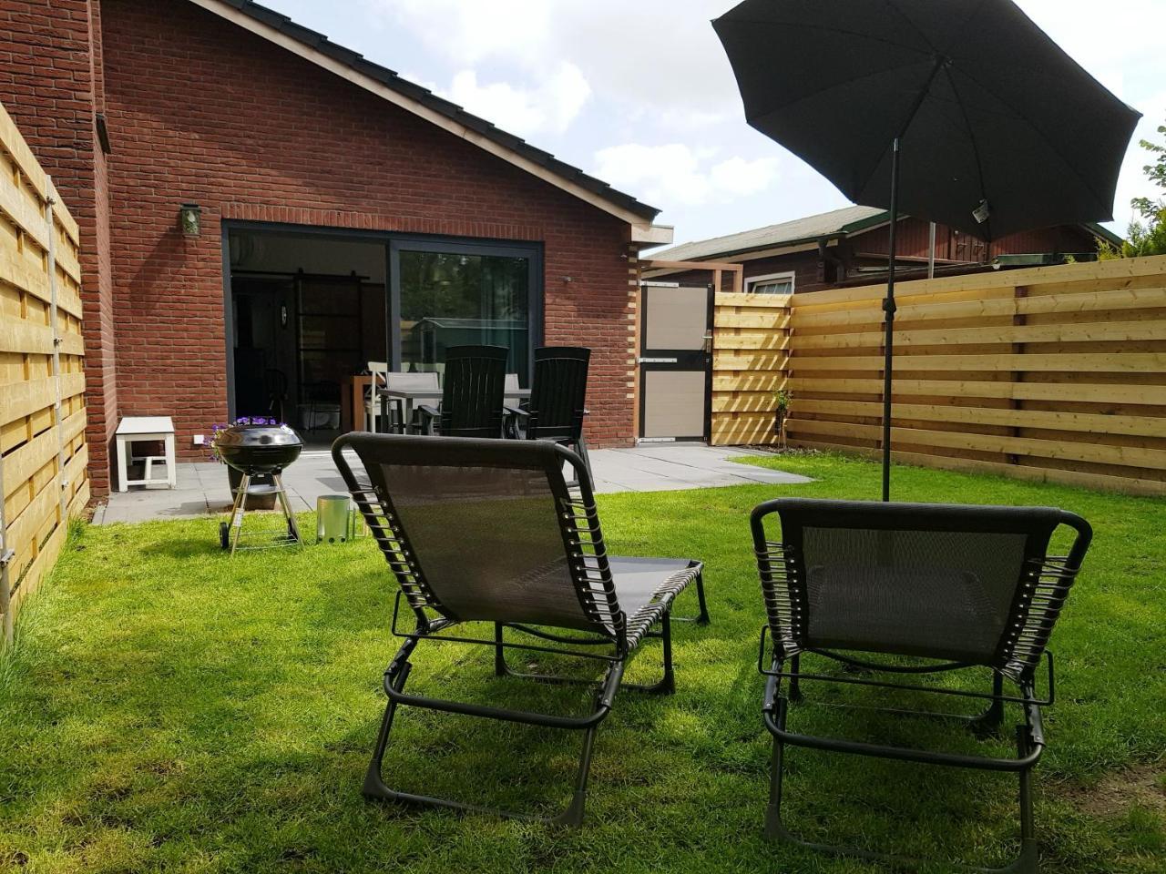 Luxe Vakantiebungalow Rust Ruimte En Privacy — hotel in Dirkshorn