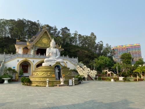 Flaming0 Resort Ib708 Hai Tien in Thanh Hoa, Vietnam