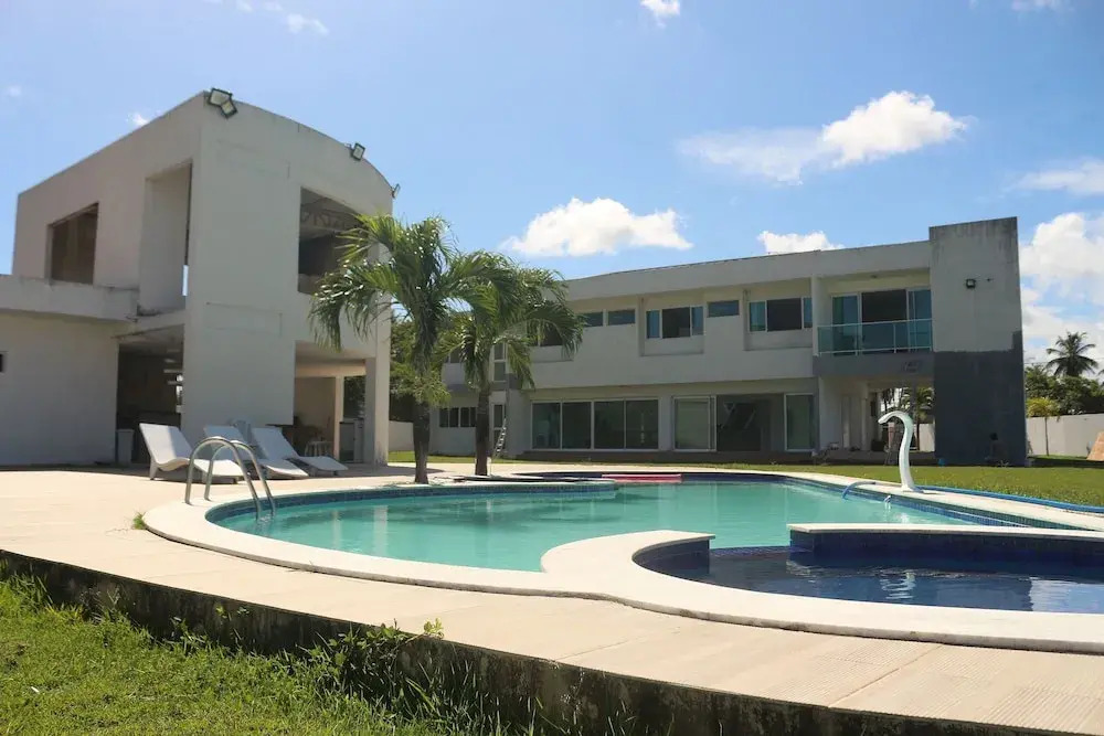 Mansao 6 suites c piscina e jacuzzi 082M in Ipojuca, Brasil
