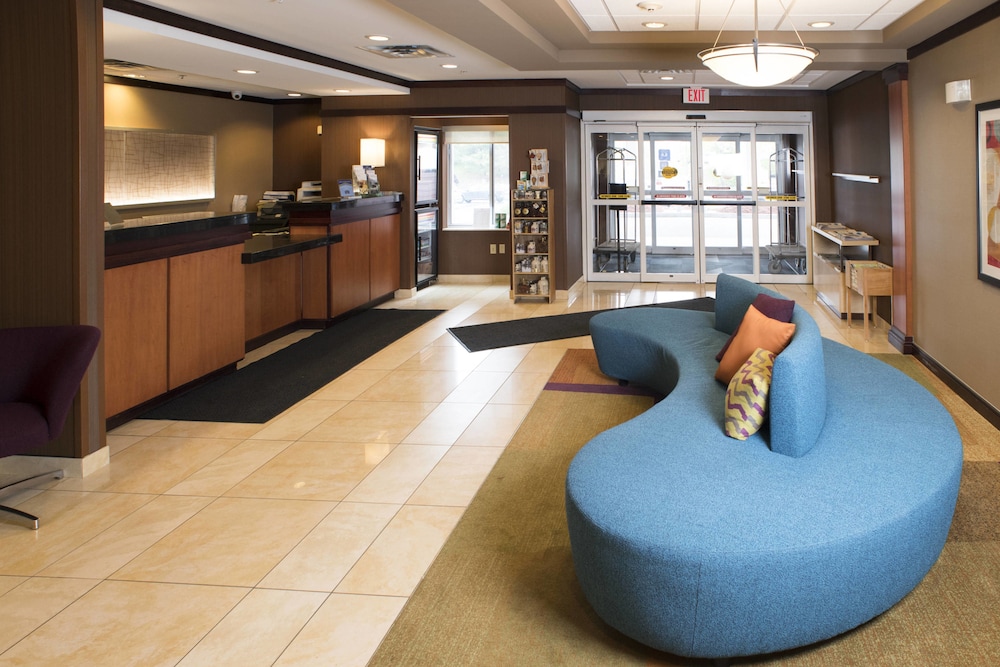 Fairfield Inn by Marriott White River Junction - photo 2