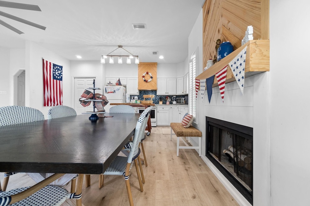 Red White and Beach - photo 81