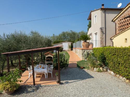 Apartment Chantal by Interhome — 4-Star Luxury Hotel in Capannori, Italy